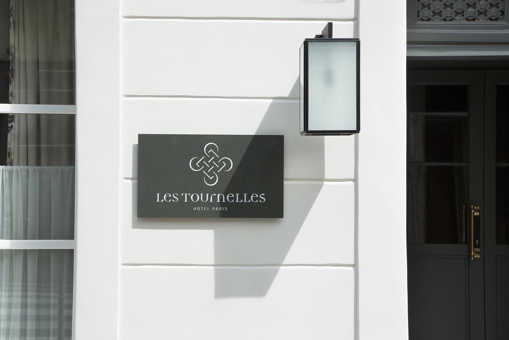 Les Tournelles Hotel Paris Bagian luar foto